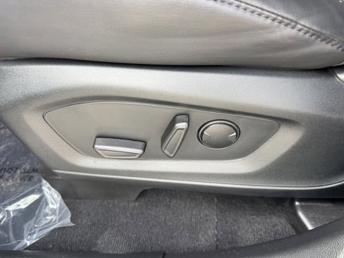 Used 2021 Ford Explorer Platinum w/ Equipment Group 601A image 15