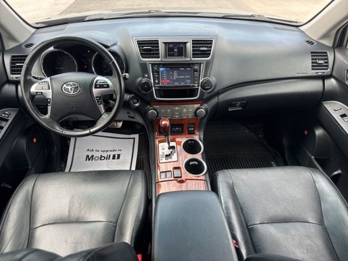 Used 2013 Toyota Highlander Limited image 9