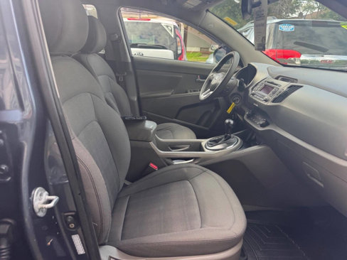 Used 2011 Kia Sportage LX w/ Convenience Pkg image 27