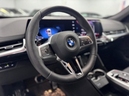 Used 2025 BMW X1 xDrive28i image 13