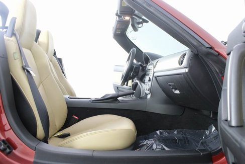 Used 2012 MAZDA MX-5 Miata Grand Touring w/ Premium Pkg image 16