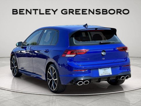 Used 2022 Volkswagen Golf R image 6