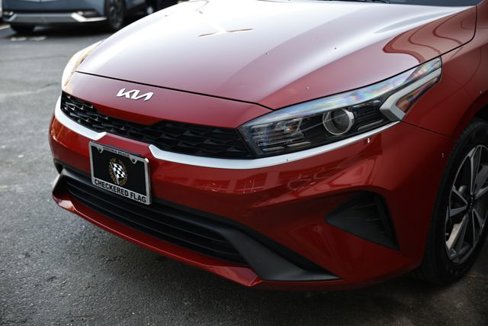 Used 2023 Kia Forte LXS image 12