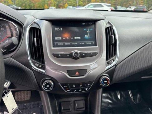 Used 2016 Chevrolet Cruze LT image 21