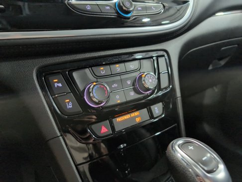 Used 2022 Buick Encore Preferred w/ Safety Package II image 11