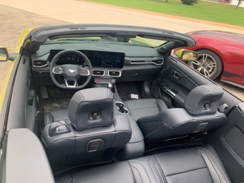 New 2025 Ford Mustang Premium image 17