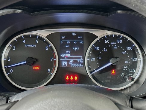 Used 2024 Nissan Versa S w/ S Plus Package image 18