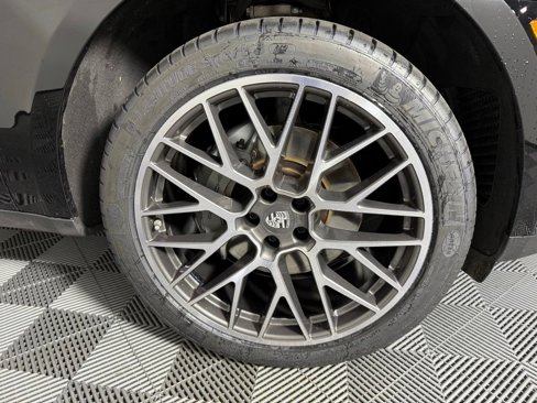 Certified 2021 Porsche Macan S image 14