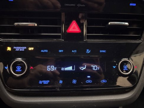 Used 2020 Hyundai Ioniq SE image 20