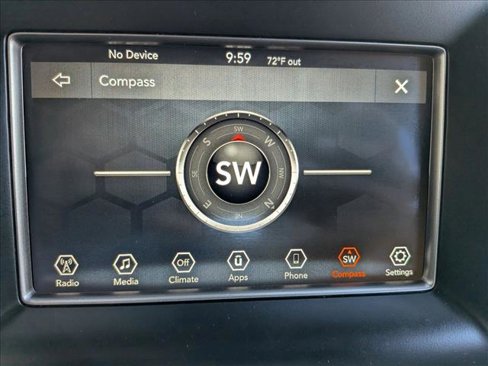 Used 2018 Jeep Grand Cherokee Laredo image 13