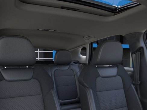 New 2025 Chevrolet Trax LT w/ Sunroof Package image 25