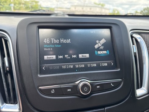 Used 2017 Chevrolet Malibu LT image 27