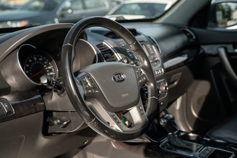 Used 2015 Kia Sorento LX image 16