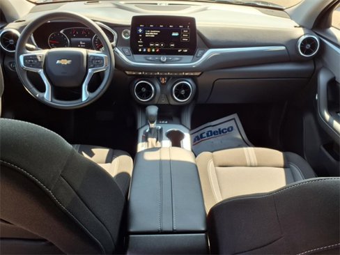 Used 2024 Chevrolet Blazer LT image 12