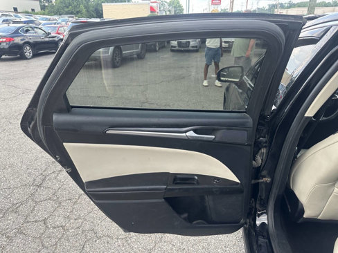 Used 2018 Ford Fusion Titanium image 14