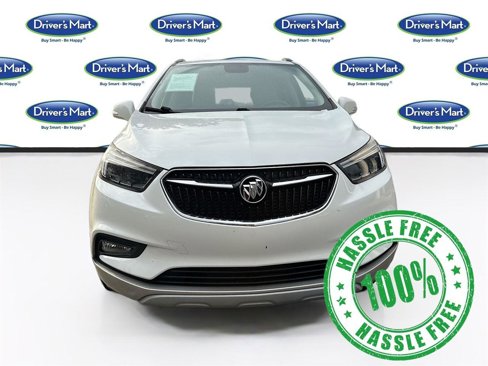 Used 2017 Buick Encore Essence image 2