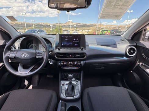 Used 2022 Hyundai Kona SEL image 14