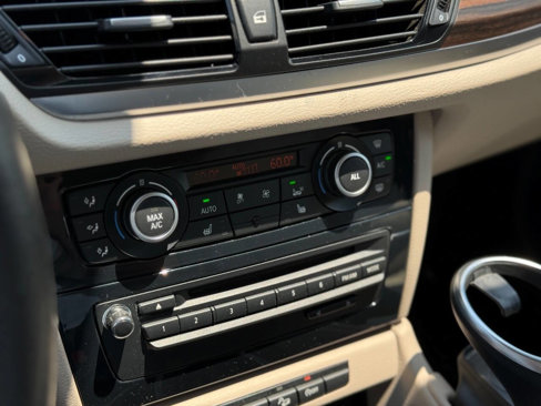 Used 2015 BMW X1 xDrive28i image 16