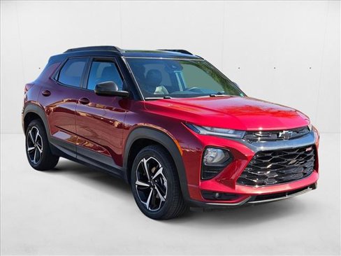 Used 2021 Chevrolet TrailBlazer RS w/ Sun and Liftgate Package image 3