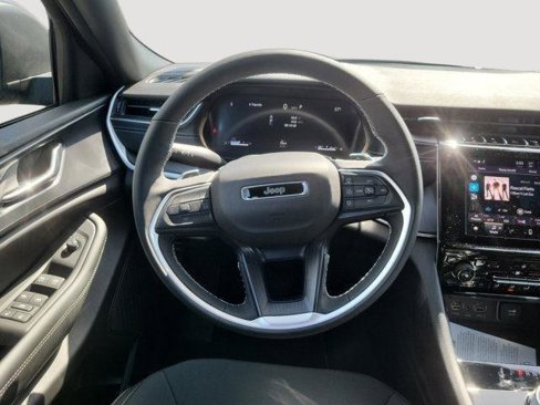 New 2025 Jeep Grand Cherokee L Laredo w/ Luxury Tech Group I image 12