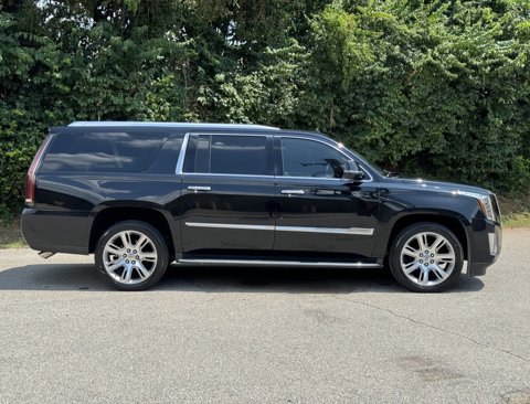 Used 2016 Cadillac Escalade ESV Luxury image 4