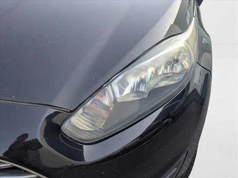 Used 2016 Ford Fiesta SE image 3