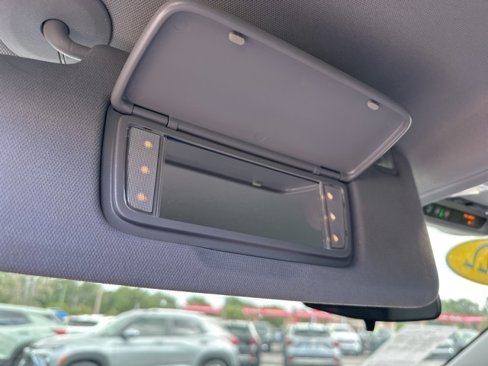 Used 2022 Chevrolet Equinox LT image 25