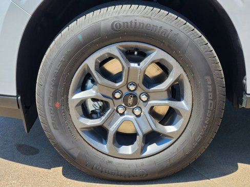 New 2025 Ford Maverick XLT image 9
