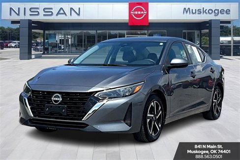 Used 2024 Nissan Sentra SV image 3