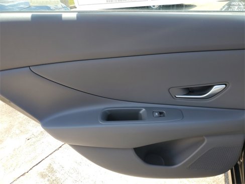 New 2025 Hyundai Elantra Sport image 11
