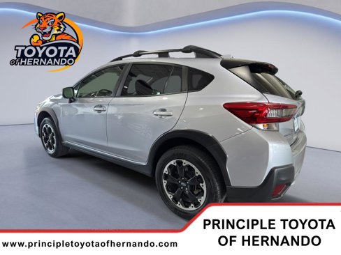 Used 2022 Subaru Crosstrek 2.0i Premium w/ Moonroof Package image 7