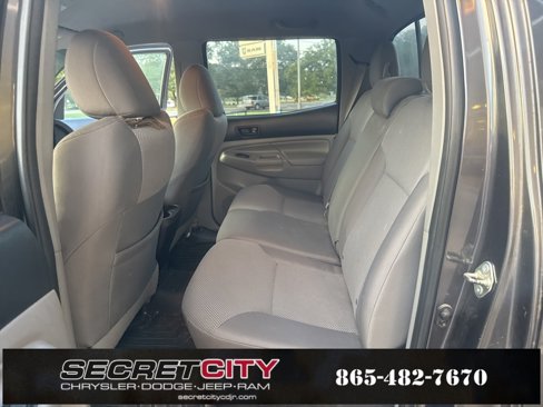 Used 2015 Toyota Tacoma 4x4 Double Cab image 19