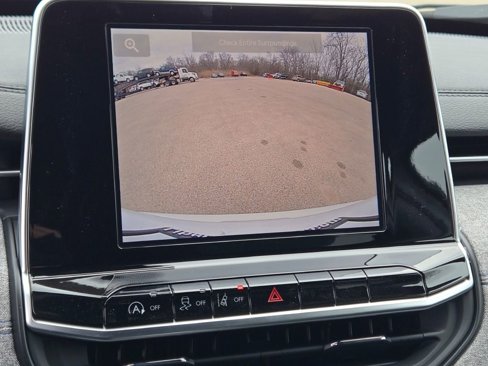 New 2025 Jeep Compass Latitude image 29