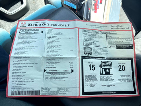 Used 2005 Dodge Dakota SLT image 31