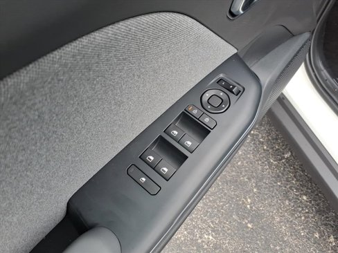 New 2025 Kia K4 EX image 13