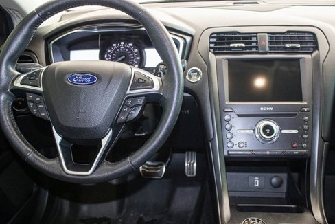 Used 2017 Ford Fusion Titanium image 15
