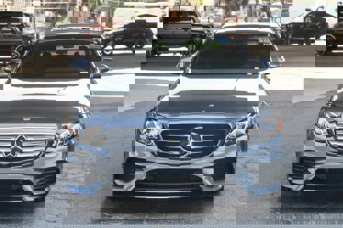 Used 2017 Mercedes-Benz E 300 image 2