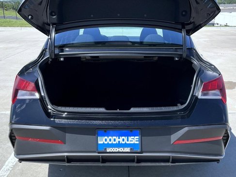 New 2025 Hyundai Elantra Sport image 10