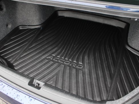 Used 2018 Honda Accord EX-L image 8