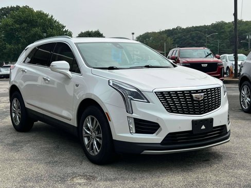Certified 2022 Cadillac XT5 Premium Luxury image 2