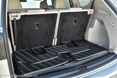 Used 2024 Volkswagen Atlas SEL Premium R-Line image 18