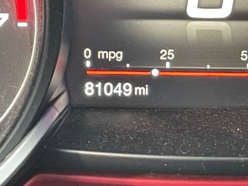 Used 2019 Alfa Romeo Stelvio image 17