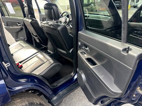 Used 2012 Jeep Liberty Limited Jet image 35