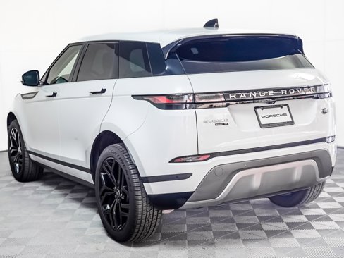 Used 2020 Land Rover Range Rover Evoque SE image 2