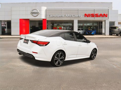 Used 2021 Nissan Sentra SR image 3