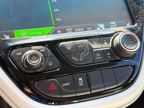 Used 2020 Chevrolet Bolt LT image 16