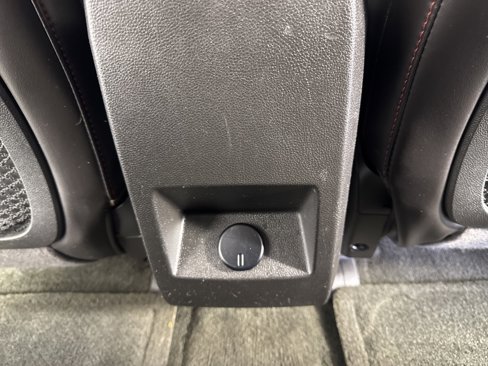 Used 2017 Chevrolet Equinox Premier w/ Enhanced Convenience Package image 40