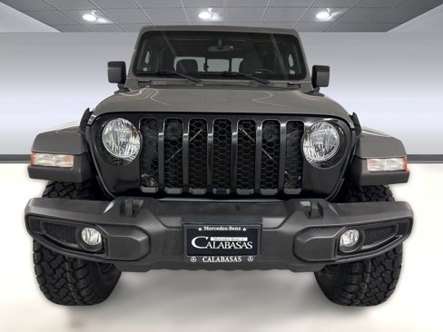 Used 2021 Jeep Gladiator Willys image 6