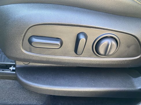 Used 2019 Chevrolet Equinox Premier image 20