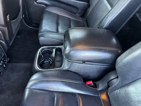 Used 2015 Dodge Durango Limited w/ Nav & Power Liftgate Group image 12